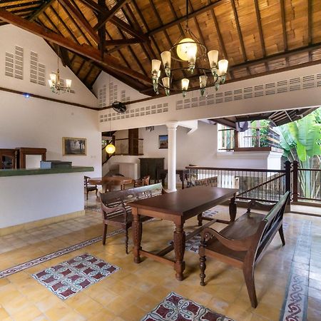 Bali Royal Heritage Villa Seminyak  Luaran gambar