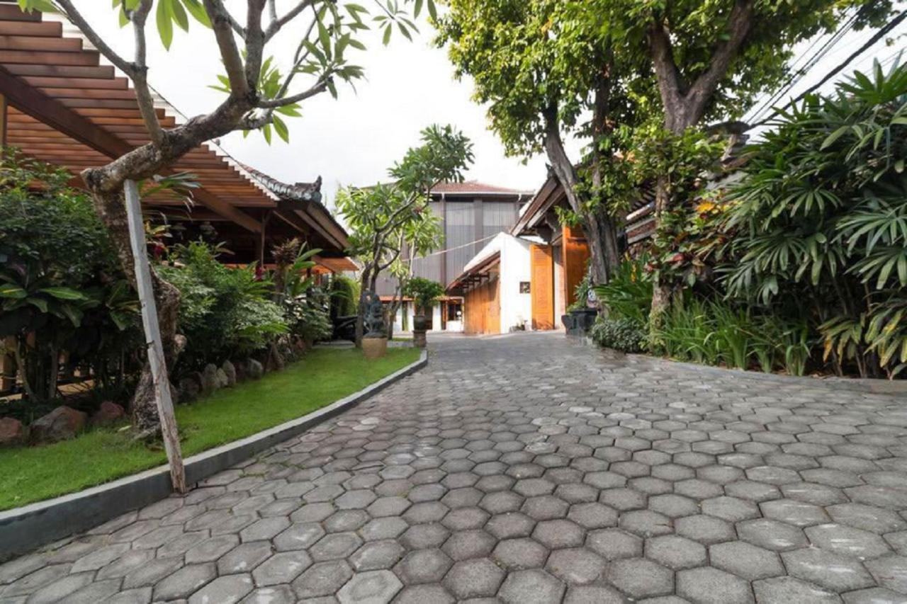 Bali Royal Heritage Villa Seminyak  Luaran gambar