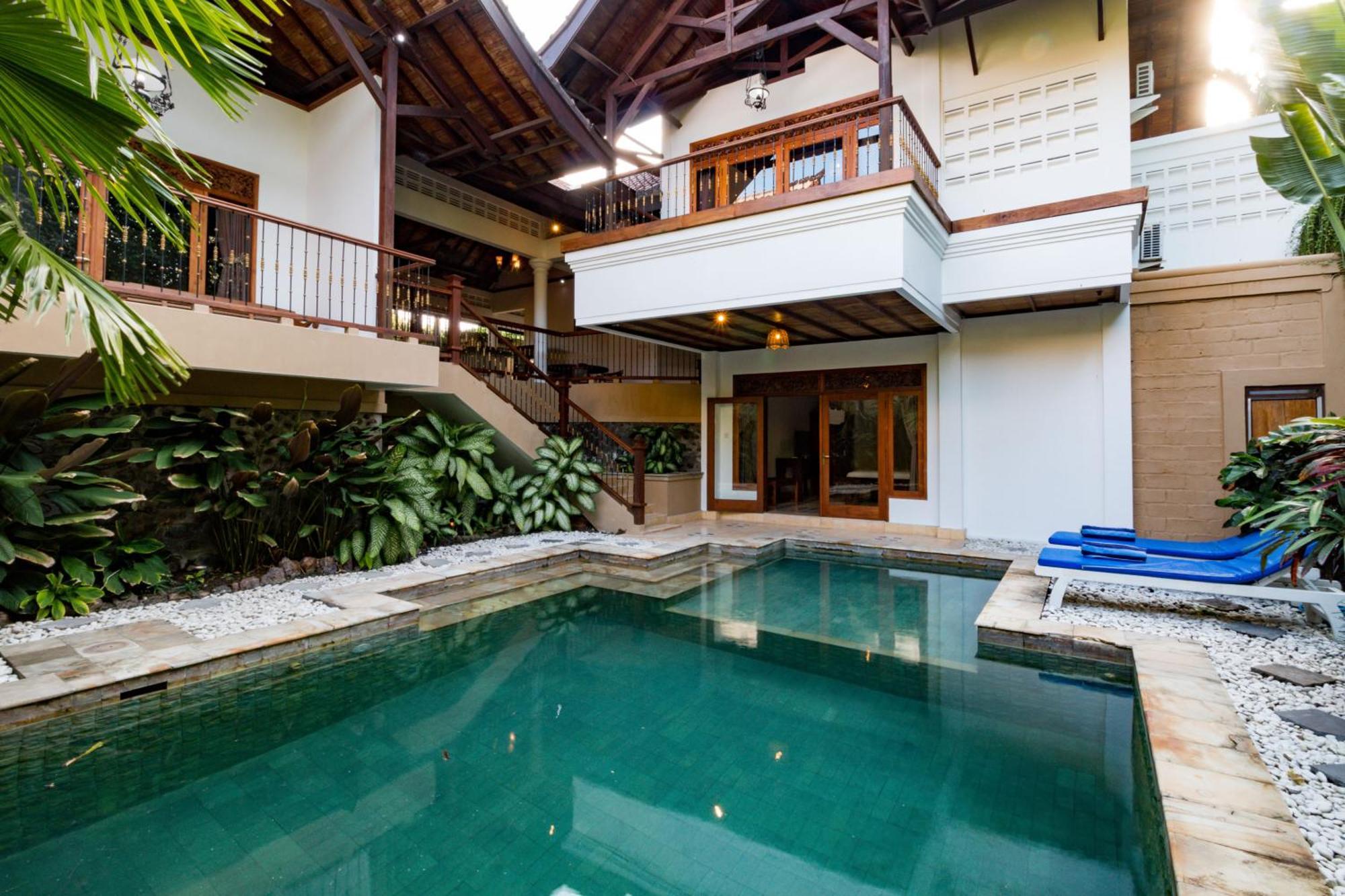 Bali Royal Heritage Villa Seminyak  Luaran gambar