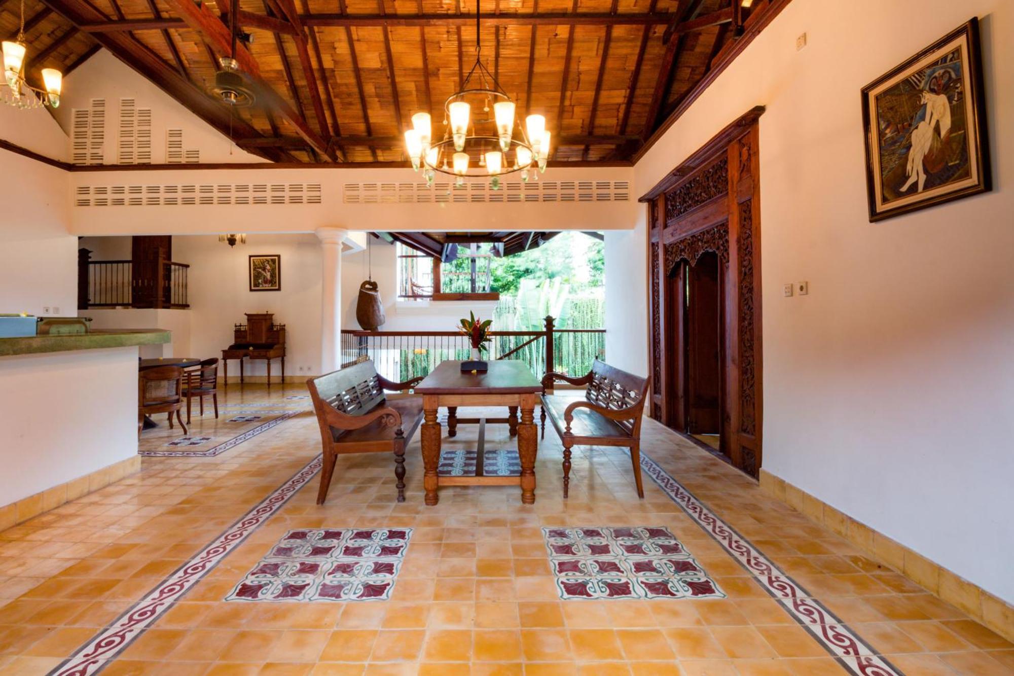 Bali Royal Heritage Villa Seminyak  Luaran gambar