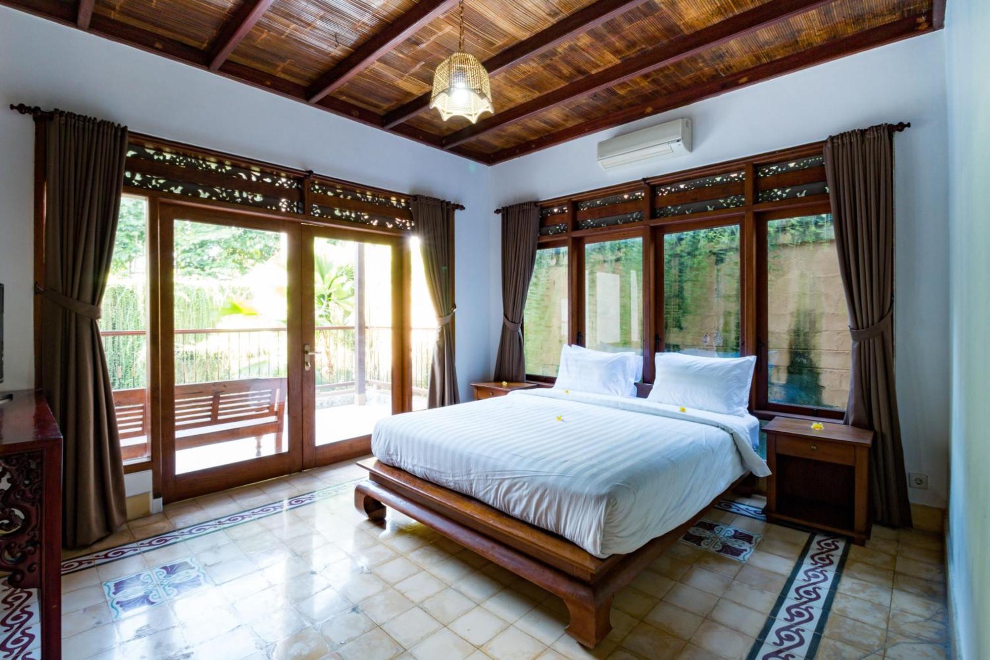 Bali Royal Heritage Villa Seminyak  Luaran gambar