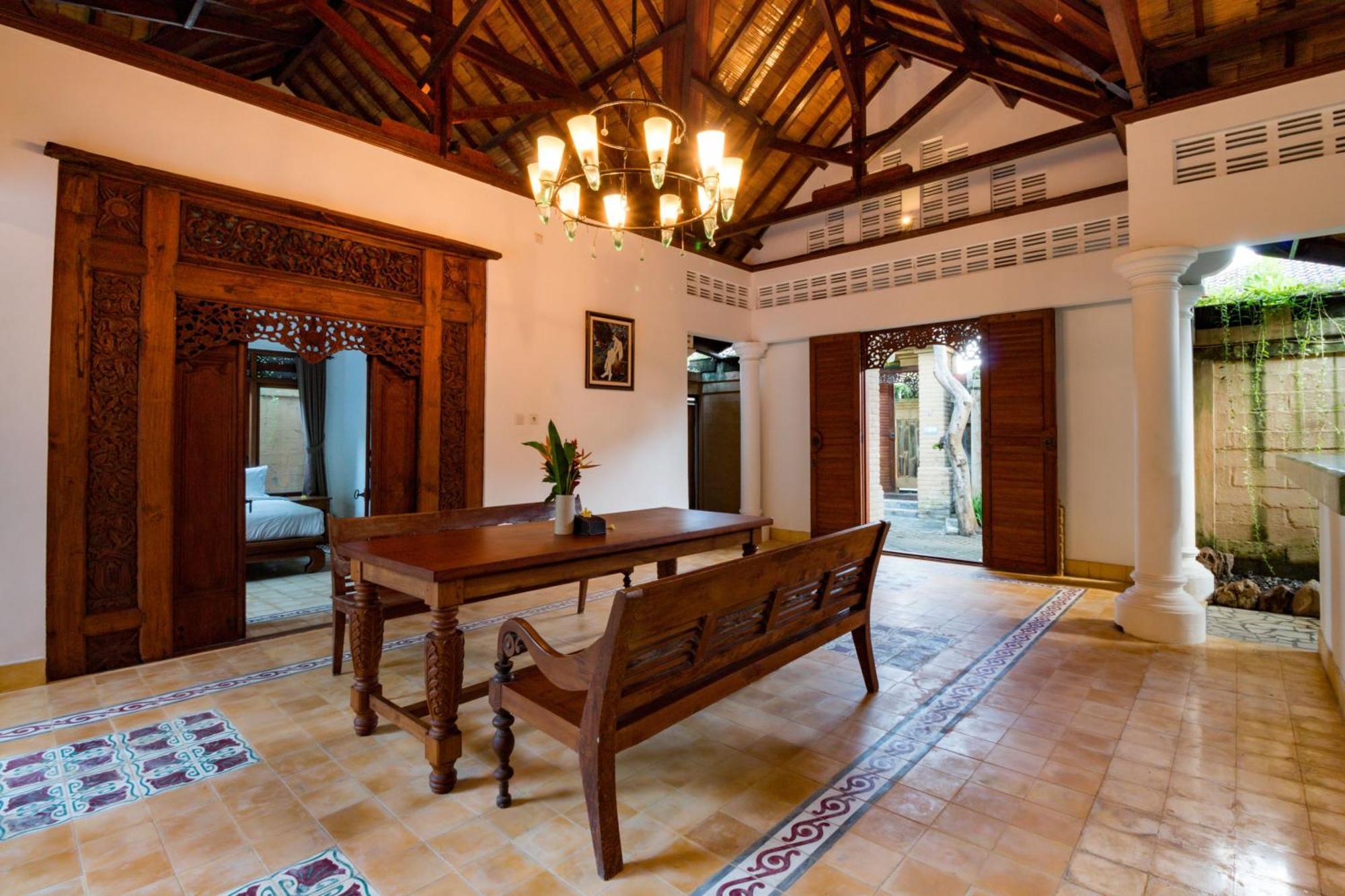 Bali Royal Heritage Villa Seminyak  Luaran gambar