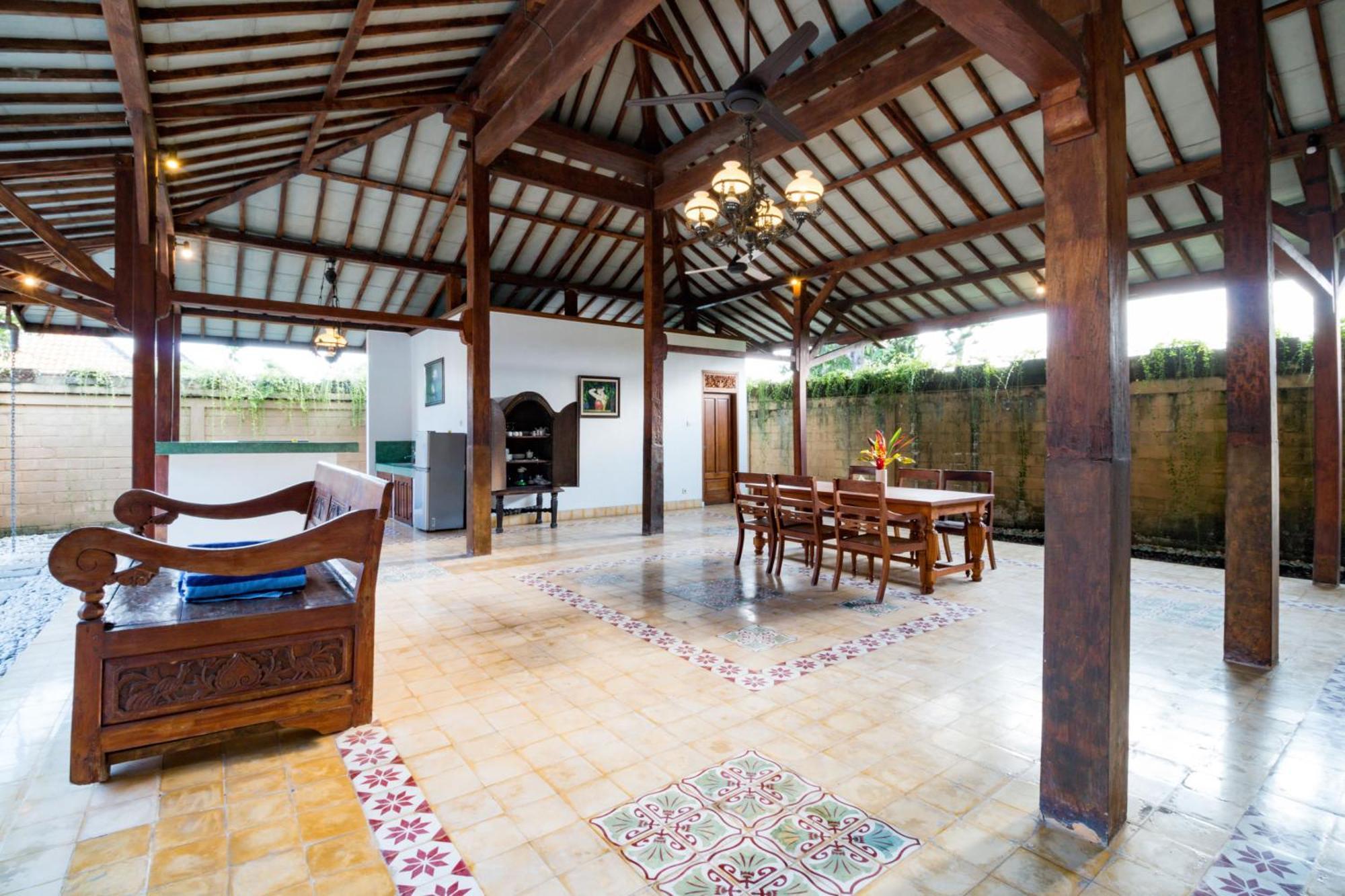 Bali Royal Heritage Villa Seminyak  Luaran gambar