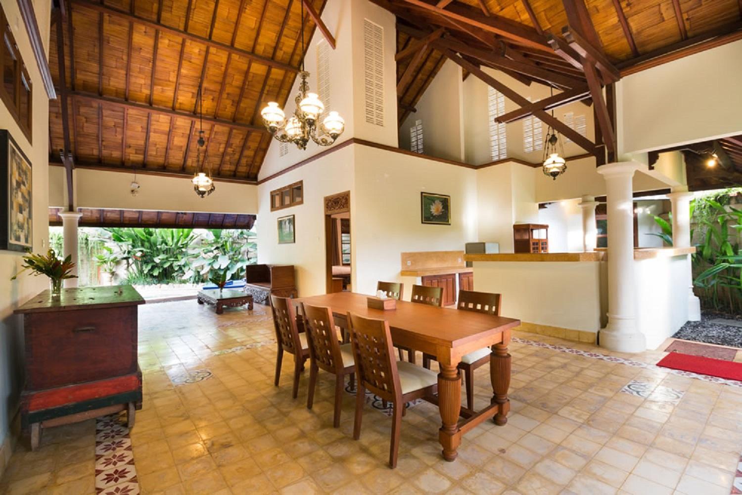 Bali Royal Heritage Villa Seminyak  Luaran gambar