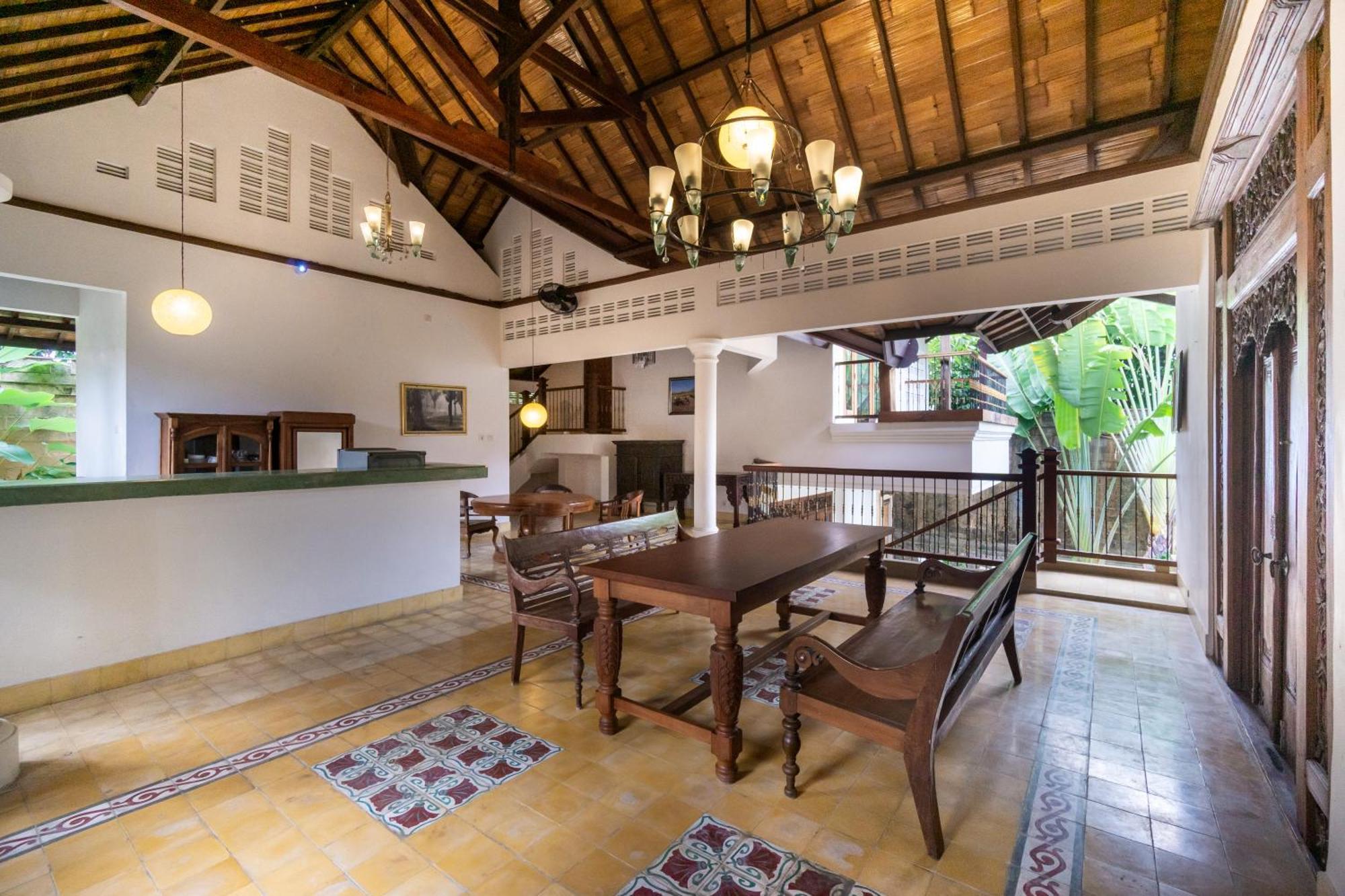 Bali Royal Heritage Villa Seminyak  Luaran gambar
