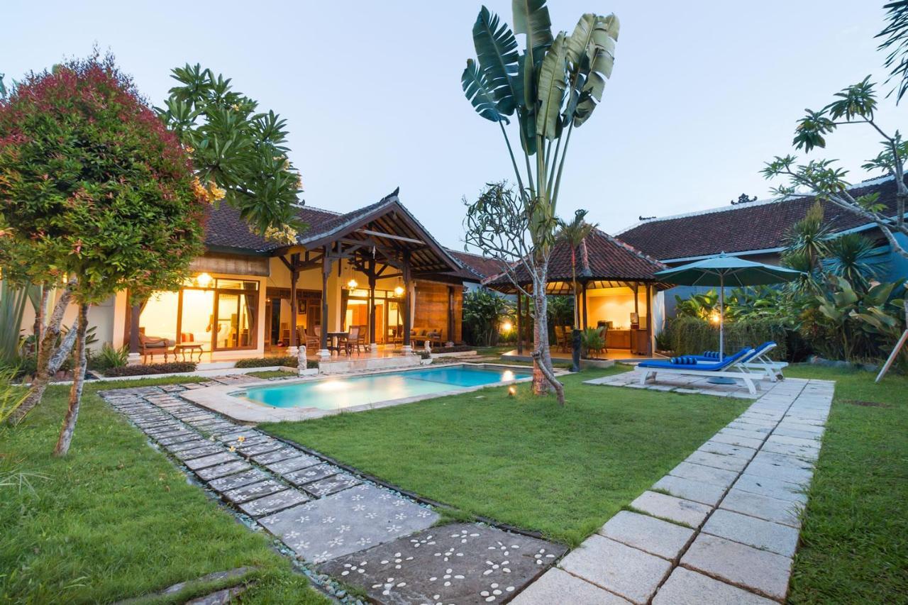 Bali Royal Heritage Villa Seminyak  Luaran gambar